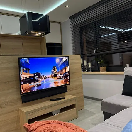 Greenhills 2 Apartment