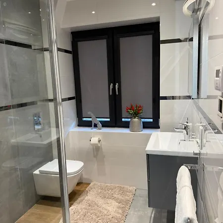 Apartment Greenhills 2